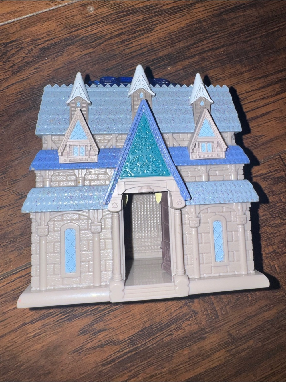 Disney animators collection littles arendelle castle